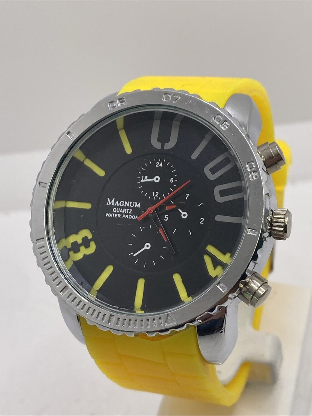 Magnum Mens Silver Yellow Watch Works New Battery